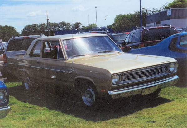 valiant01.jpg