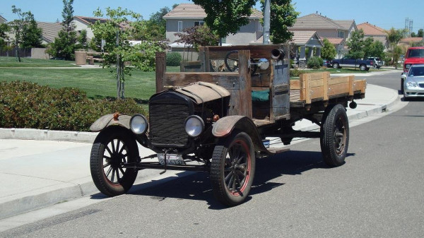The Ol' Truck.jpg