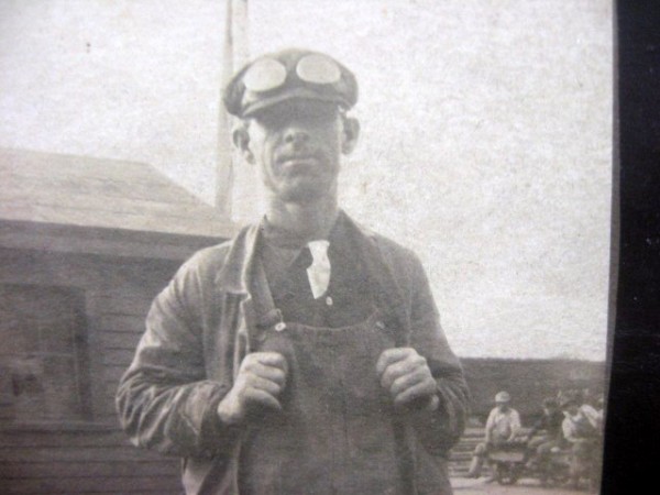goggles.jpg