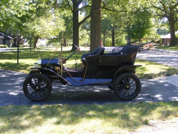 1909 Touring 1.1.jpg