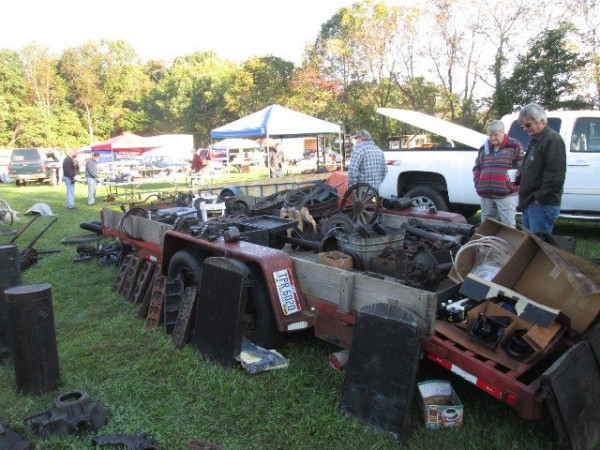 Trailer loaded with assorted pre war parts.jpg