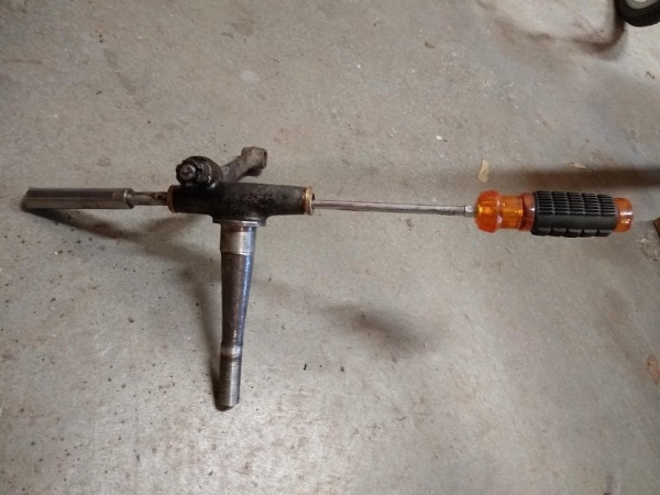 spindle bushing removal.jpg
