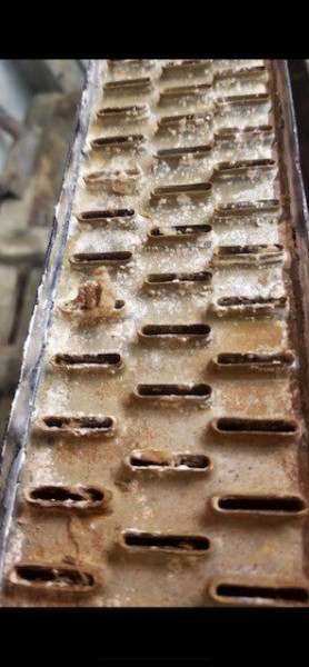 Tubes & Header After Removing Tank.jpg