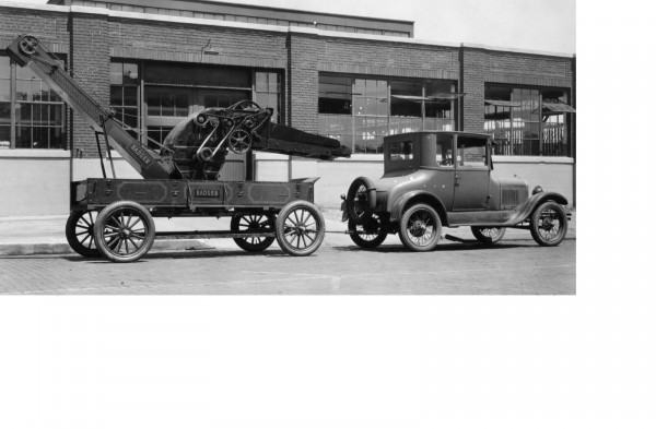 Threshing machine T 27.jpg