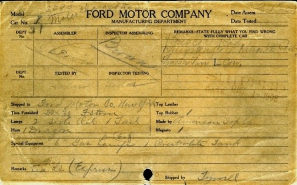 MODEL T NUMBER 1 - PREST-O-LITE TANK.jpg