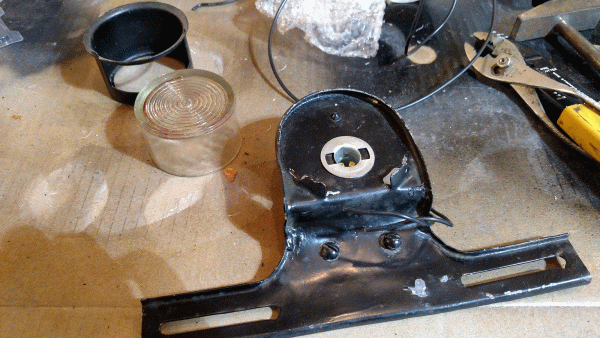 Tail light before.gif