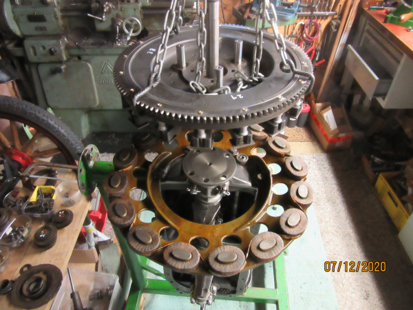 Vliegwiel en coilring 001.JPG