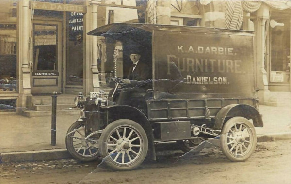 furniture truck.JPG 2.JPG