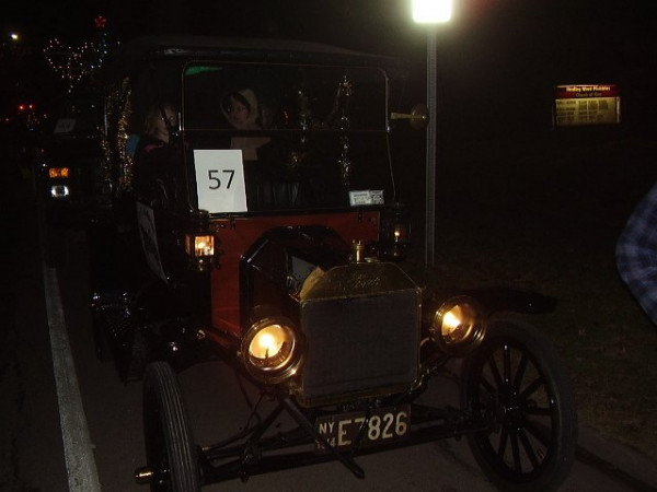 christmas parade 12-1-17 005.JPG