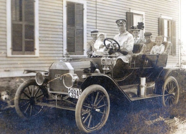 1909 touring no windshield.jpg