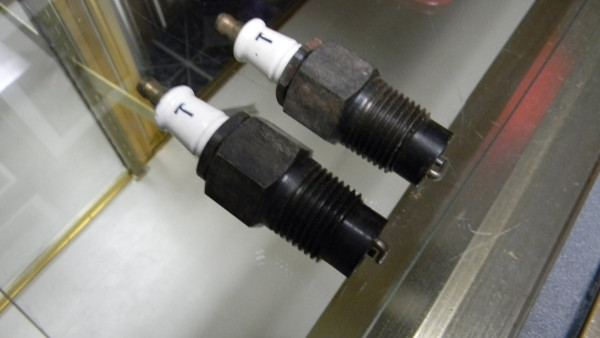 T PLUG 002.JPG