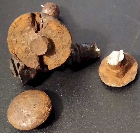 top wood and bolt 5.jpg