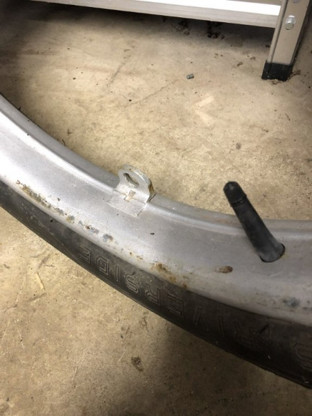 large lug wheel.jpg