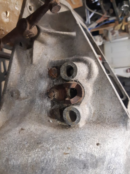 Ford RHD alum hogs head 2.jpg