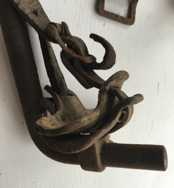 Saddle.jpg