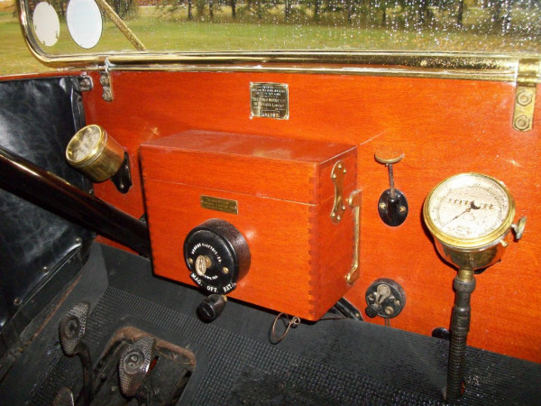 car 115.JPG