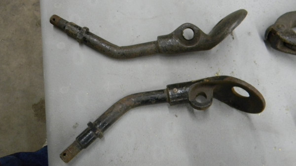 CENTER DR LEG 007.JPG