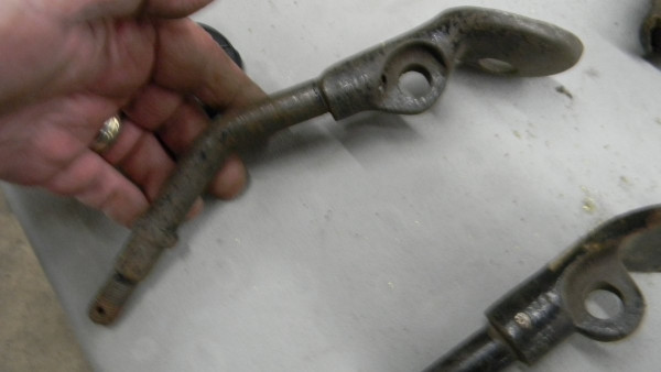 CENTER DR LEG 008.JPG