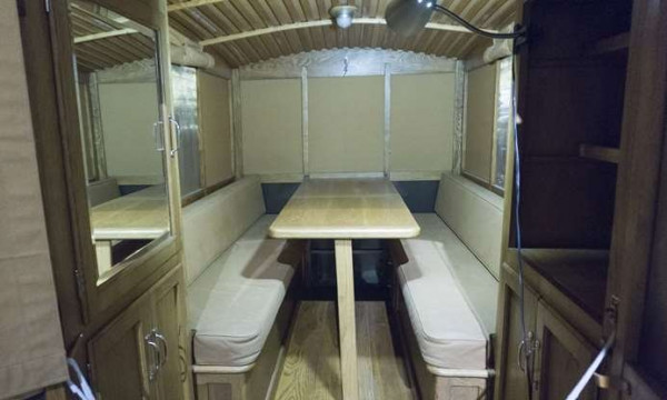 tent1.jpg