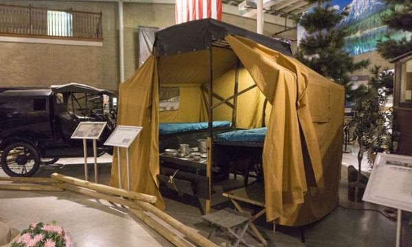 tent3.jpg
