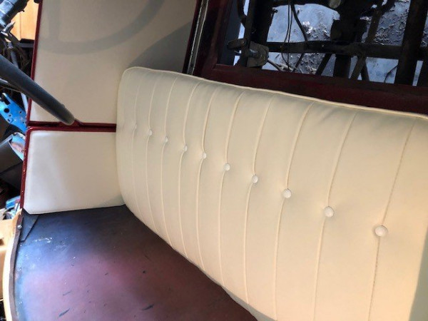 Front_seat.jpg