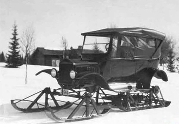 1925-touring-model-t-ford-snow-machine.jpg