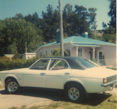 white_cortina.png