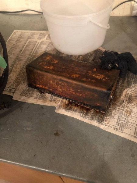2021 04 13 rusted lid.jpg