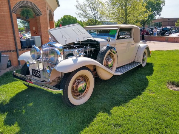 stutz.jpg