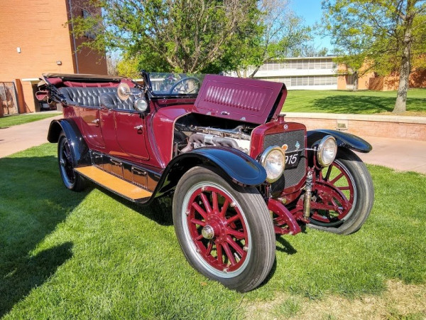 1915 lozier.jpg