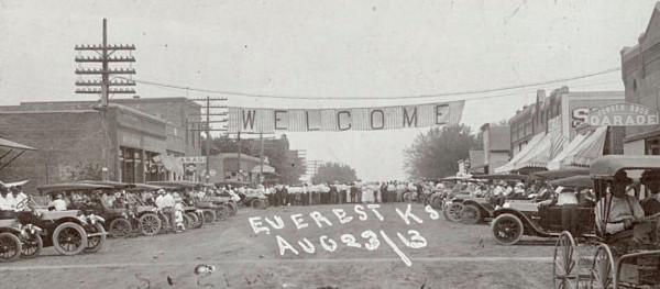 Everest KS main street old.jpg (106.15 KiB) Viewed 3287 times Old