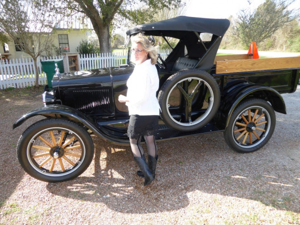 1927 Ford.jpg