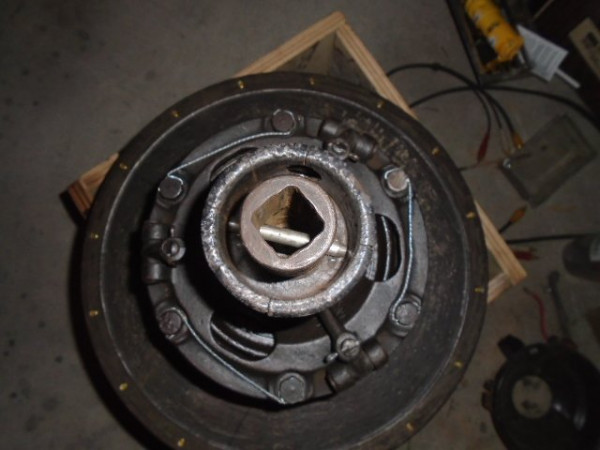 T clutch spring retainer - installed.jpg