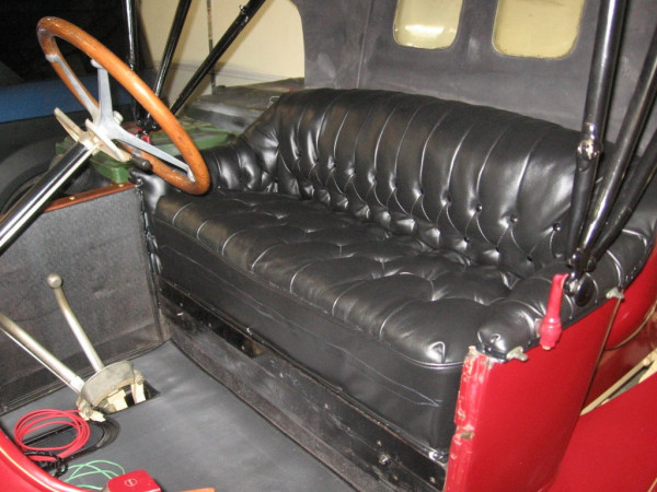 finished_upholstery_01.JPG
