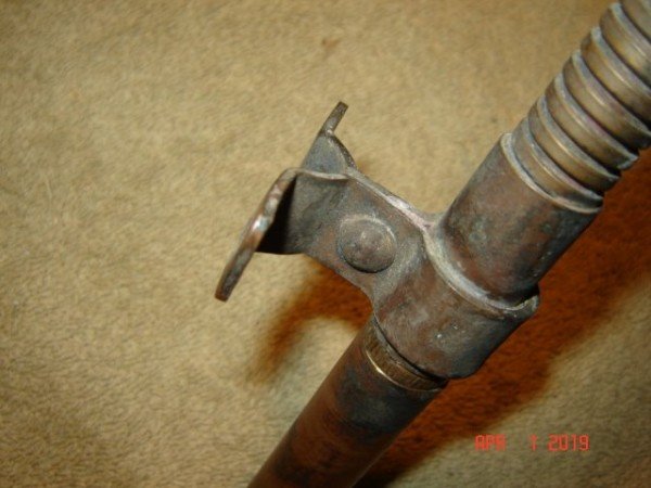1915 horn bulb bracket 3.JPG