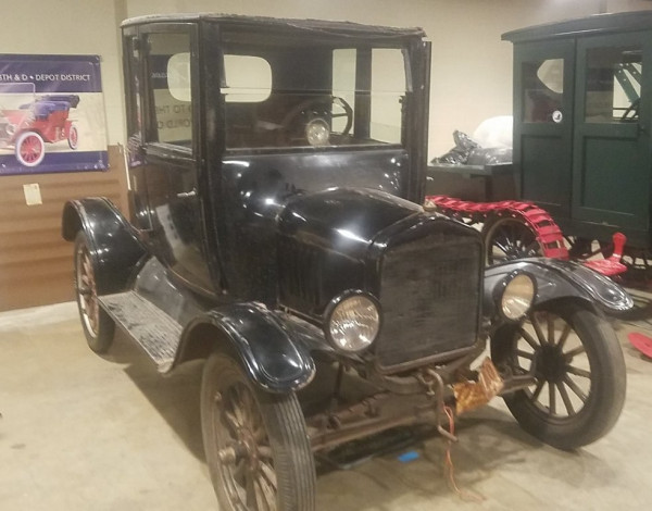 1922 Coupe 1.jpg