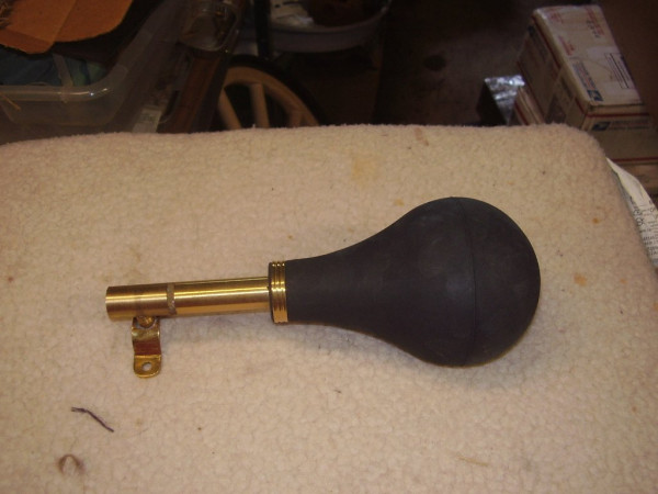 later horn bkt., etc 002.JPG