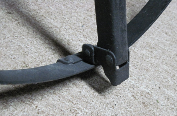 tirehold3.jpg