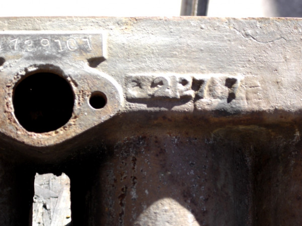 1917 Model T Motor 002.jpg