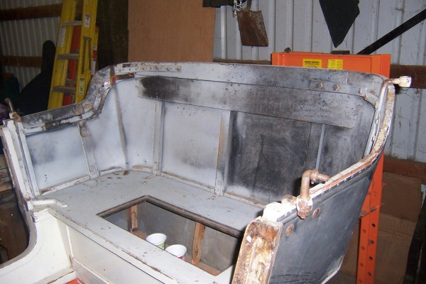 1911 back seat.jpg