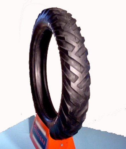 500 21 inch  dirt tires.jpg