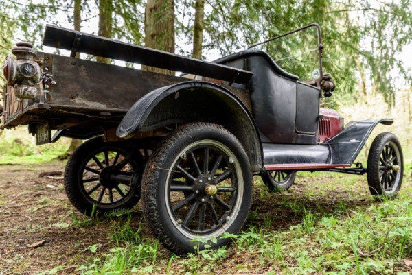 15 truck (Small).jpg